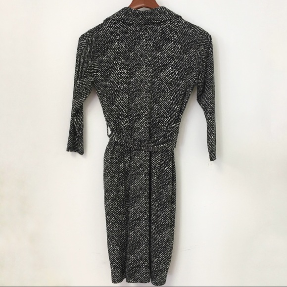 Ann Taylor Black & White Print Faux Wrap Dress 2P - Picture 4 of 8